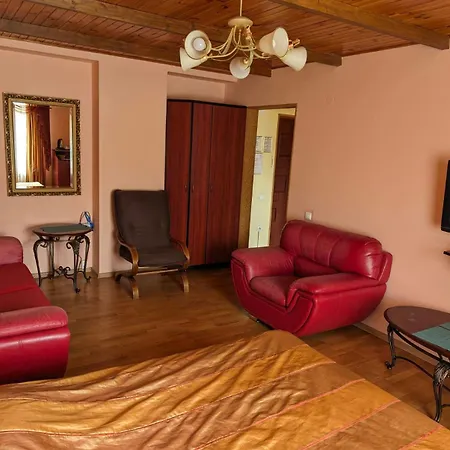 Hotel едем *